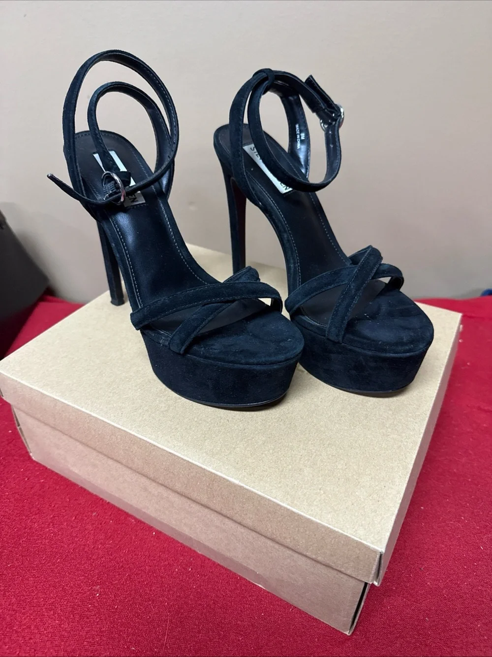 Steve Madden elegant black